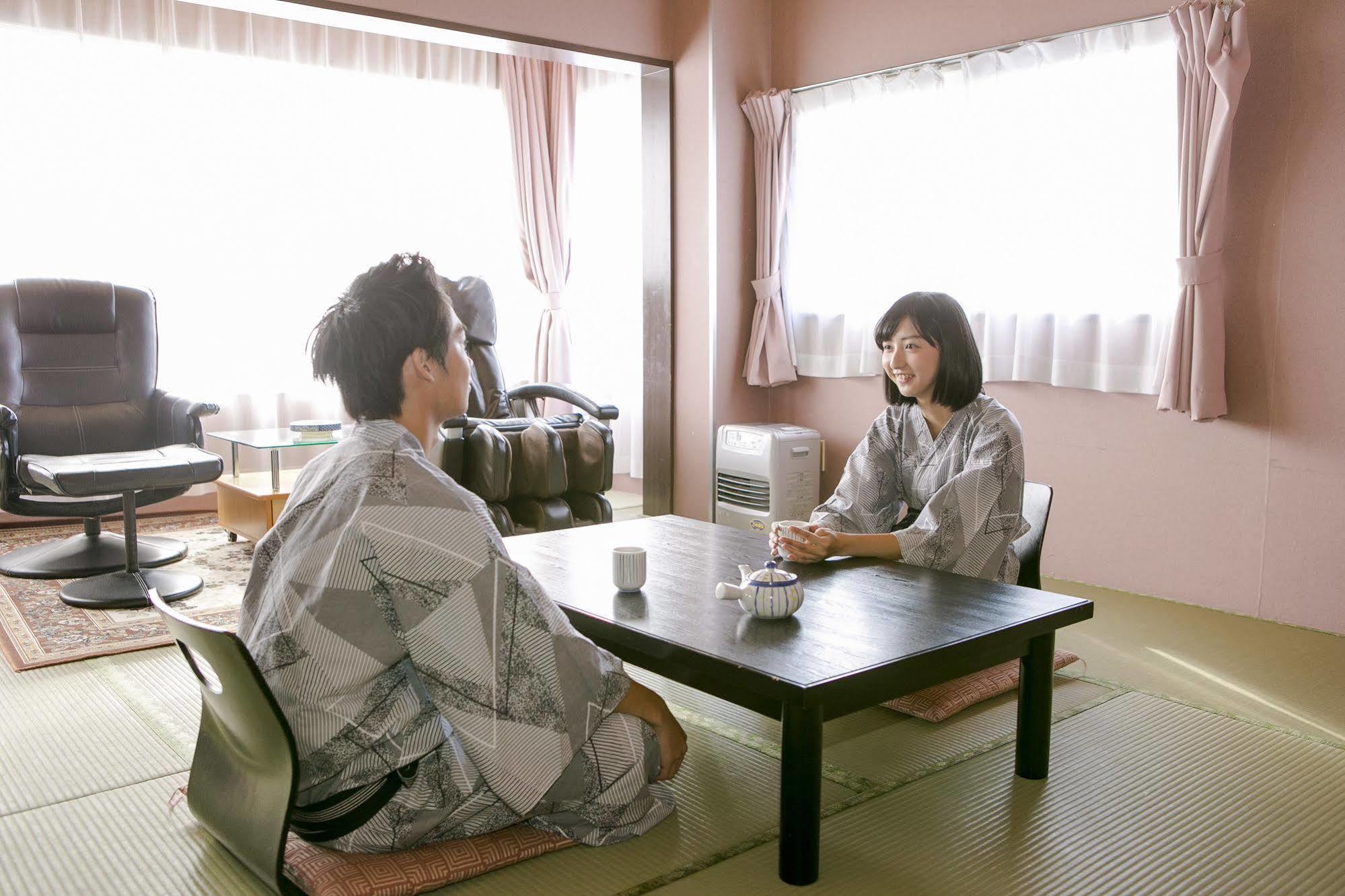 Hotel Ra Kuun Hakone Buitenkant foto