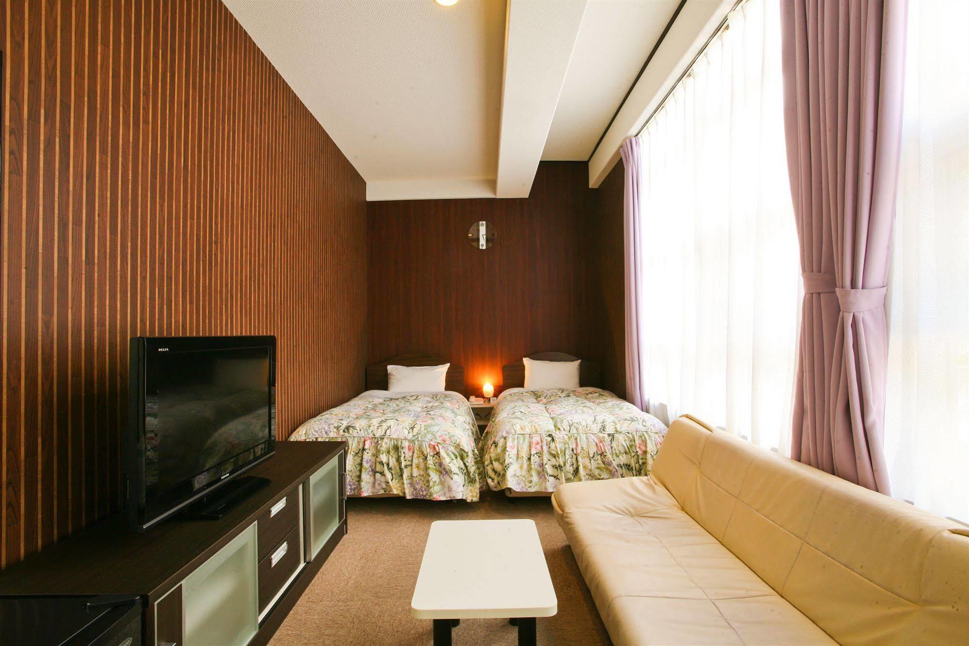 Hotel Ra Kuun Hakone Buitenkant foto