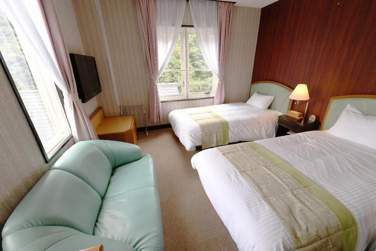 Hotel Ra Kuun Hakone Buitenkant foto